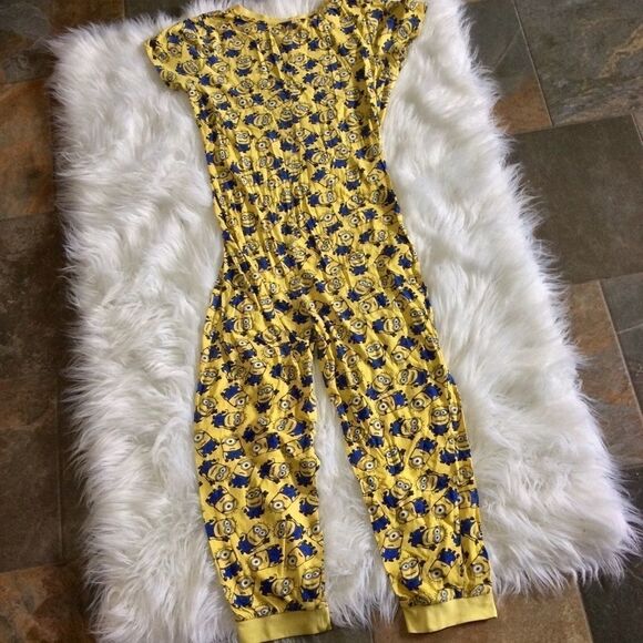 Despicable Me- Minions Onesie - Picture 8 of 14